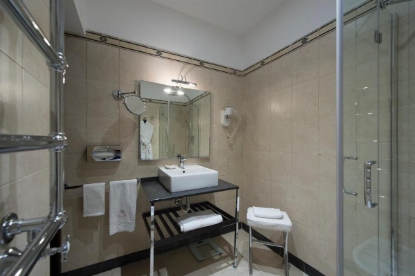 Phi Hotel Bologna image 27